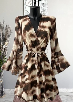 Robe femme taille 40-L 🌺, marque: Boutique Parisienne, état: Très bon état, taille: L / 40 / 12, 33,00 €, 35,35 € Protection acheteurs (Pro) incluse