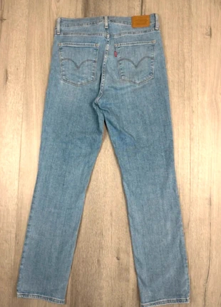 Premium Levi 724 High Rise Straight Jeans, W28, brand: Levi Strauss & Co., condition: Very good, size: M / 10, £18.50, £20.13 includes Buyer Protection Pro