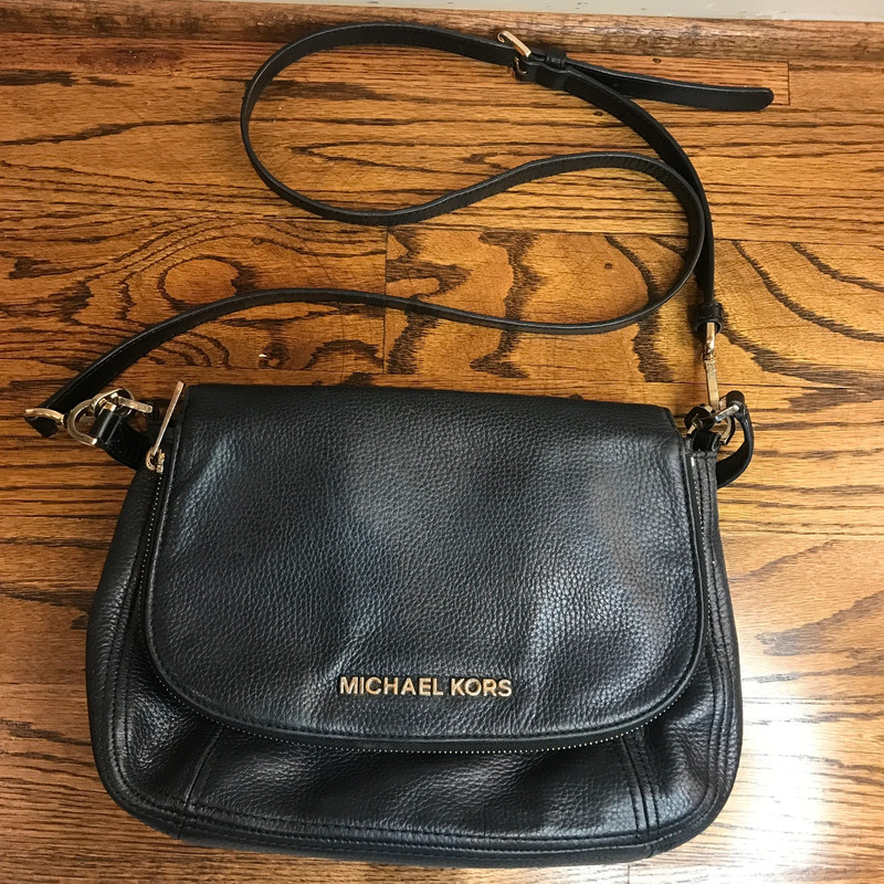 Michael kors crossbody 1