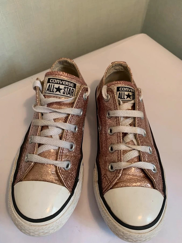 Rose gold hotsell converse collection