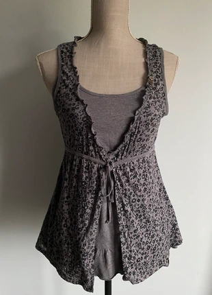 Ensemble Gilet et t-shirt, marque: DDP, état: Très bon état, taille: M / 38 / 10, 5,00 €, 5,95 € Protection acheteurs incluse