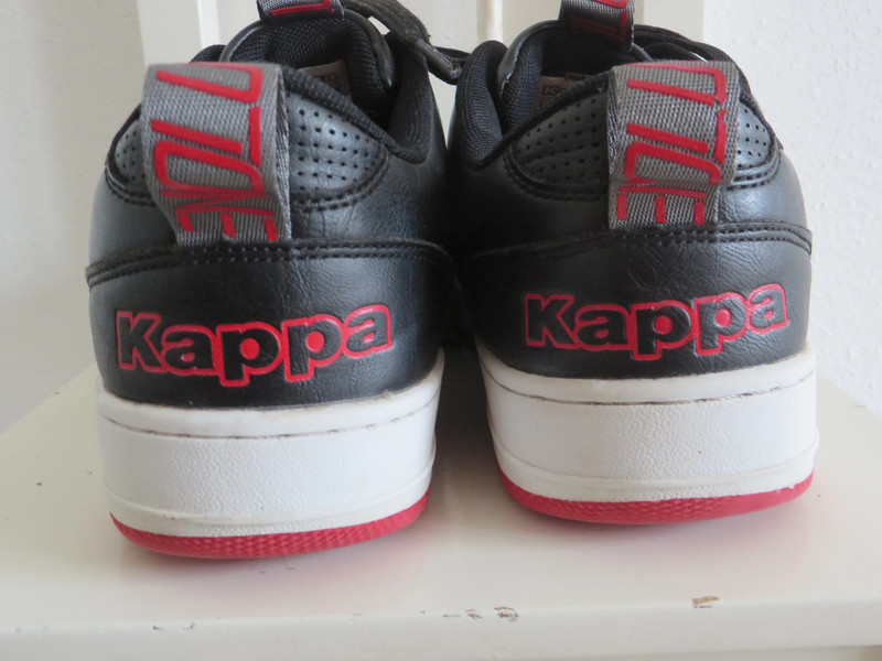 | schwarz Sneaker 41 Turnschuhe Vinted Gr. rot Kappa