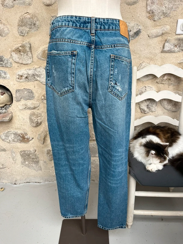 Zara - Jean droit skinny basic style destroy trous - photo numéro 2