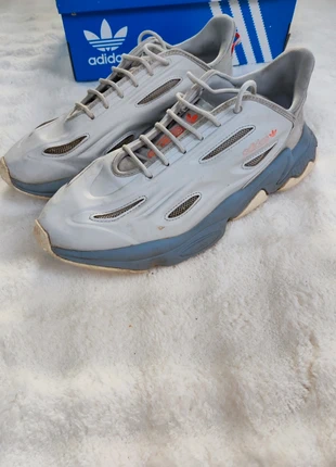 Baskets Adidas Ozweego celox grise Taille 45, marque: adidas, état: Bon état, taille: 45, 15,00 €, 16,45 € Protection acheteurs incluse