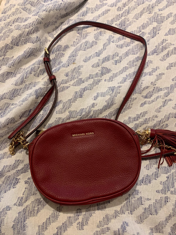 Michael kors sales maroon crossbody