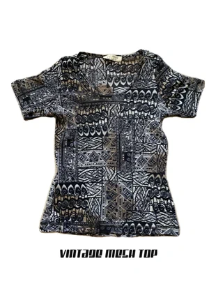 Vintage mesh top, merk: Vintage Dressing, staat: Heel goed, maat: M / 38 / 10, € 12,00, € 13,30 inclusief Kopersbescherming