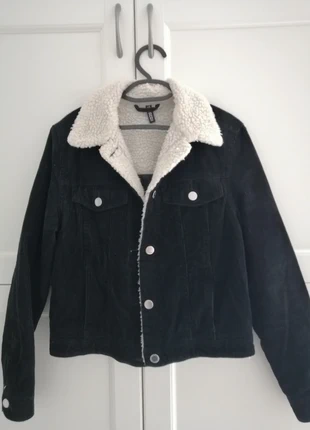 Veste courte velour côtelé, brand: H&M, condition: Good, size: XS / 34 / 6, €7.00, €8.05 includes Buyer Protection