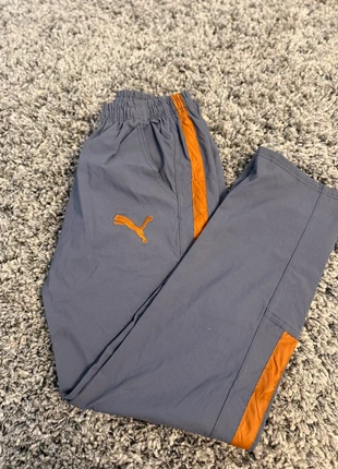 Puma Hosen gr.M, brand: Puma, condizioni: Ottime, taglia: M / IT 42 / EU 38, €3.00, €3.85 include la Protezione acquisti