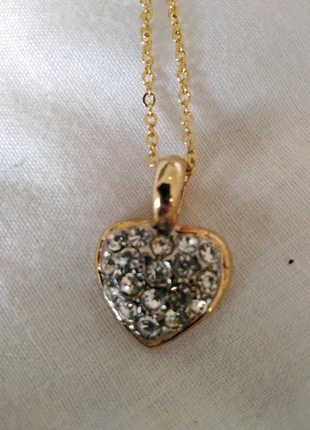 Collier avec pendentif cœur strass , brand: DPR, condizioni: Nuovo senza cartellino, €3.00, €3.85 include la Protezione acquisti