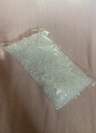 Perles transparentes rocailles, marque: perles, état: Neuf avec étiquette, 6,00 €, 7,00 € Protection acheteurs incluse