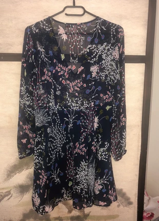 Robe à fleurs boohoo 38 , merk: Boohoo, staat: Nieuw zonder prijskaartje, maat: M / 38 / 10, € 14,00, € 15,40 inclusief Kopersbescherming
