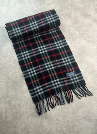 Écharpe Burberry Vintage #407, brand: Burberry, condition: Very good, €50.00, €53.20 includes Buyer Protection