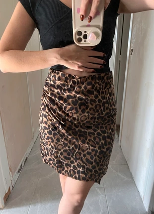 Jupe satinée léopard Kaycee – effet drapé – Taille M (38), brand: Kaycee, condition: Very good, size: M / 38 / 10, €4.00, €4.90 includes Buyer Protection