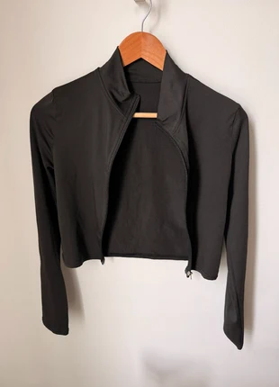 Haut de running d'hiver noir, marque: Running, état: Neuf sans étiquette, taille: S / 36 / 8, 19,00 €, 20,65 € Protection acheteurs incluse