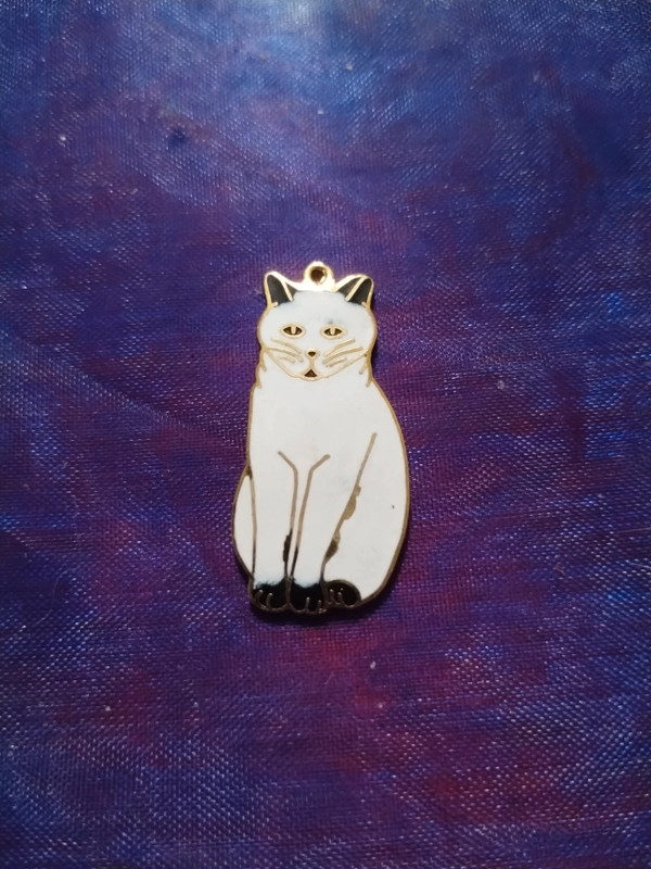 Cute little white and black cat pendant 2