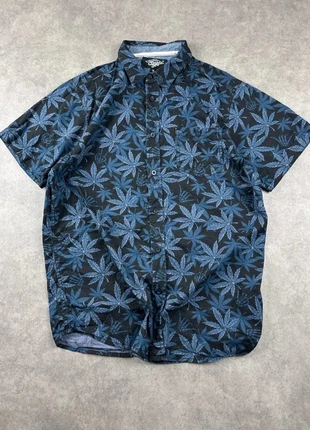 Chemise hawaïenne bleu marine à fleurs taille M homme Eighty Eight - CHE0189, marque: Vintage Dressing, état: Très bon état, taille: M, 9,00 €, 10,15 € Protection acheteurs (Pro) incluse