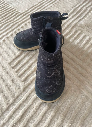 Chaussures montantes mickey zara, brand: Zara, condition: Good, size: 26, €5.00, €5.95 includes Buyer Protection