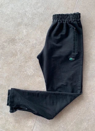 Pantaloni vintage Lacoste neri con zip alle caviglie | Taglia S | Ottime condizioni, marca: Lacoste, estado: Muy bueno, tamaño: S, 28,00 €, 30,10 € Protección al comprador incluida