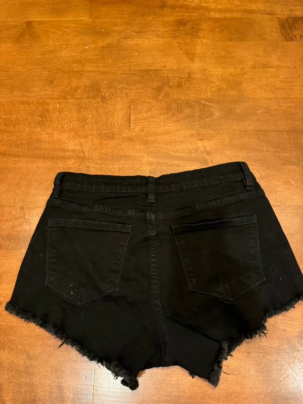 Woman’s Kancan shorts 3