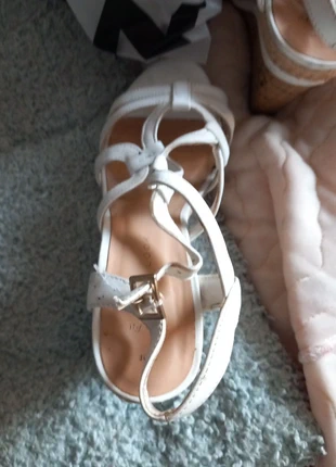 Chaussure blanche, marque: New Look, état: Très bon état, taille: 36, 3,00 €, 3,85 € Protection acheteurs incluse