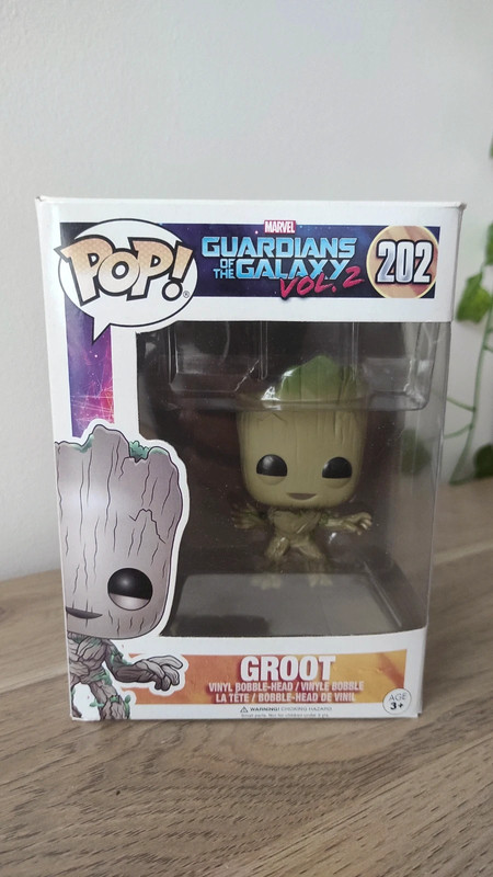 Figurine Funko Pop! Marvel: Holiday Groot (avec lumières et