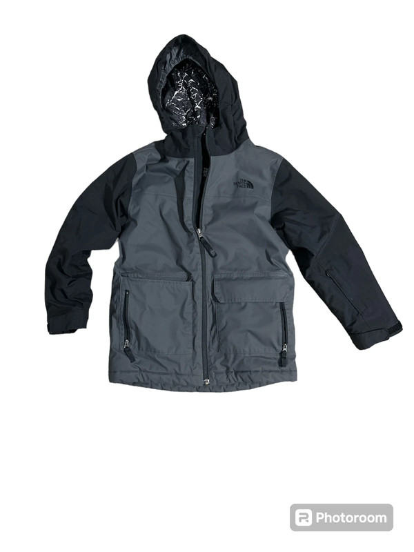 The North Face Black and Grey Winter Jacket for Kids 1