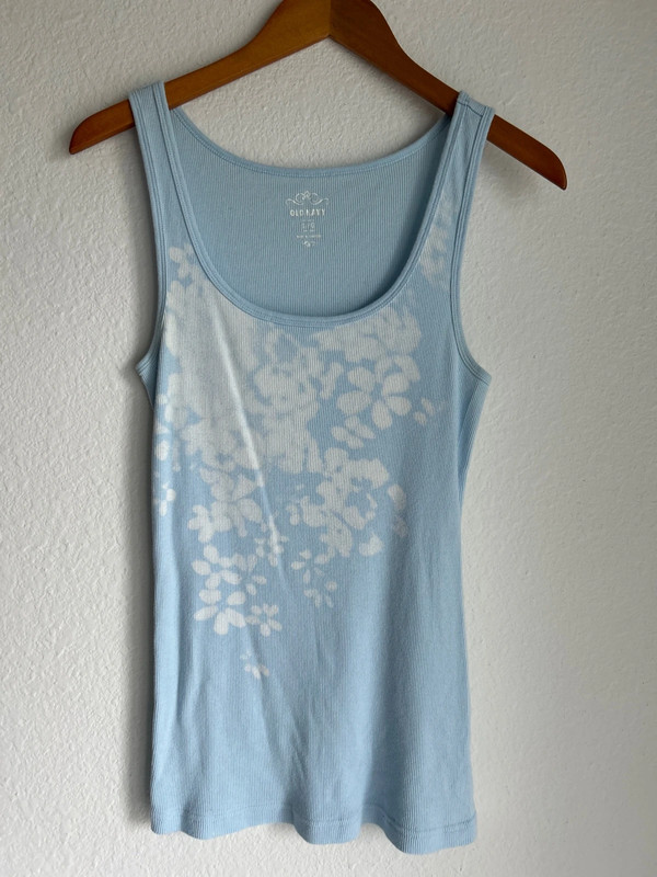 Old Navy Sky Blue Abstract Floral Ribbed Tank Top 1