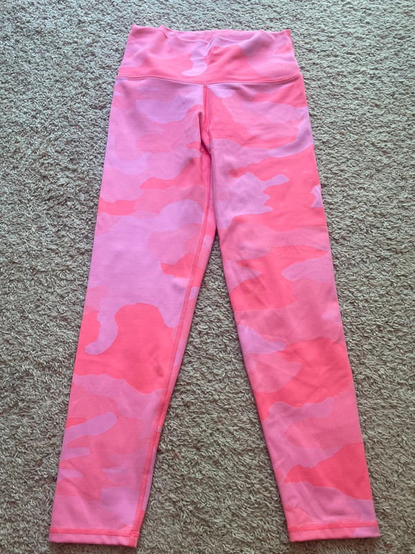 Aerie Pink Camo Leggings 1