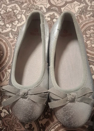 Bailarinas plateadas talla 28, merk: Neck & Neck, staat: Heel goed, maat: 28, € 3,00, € 3,85 inclusief Kopersbescherming