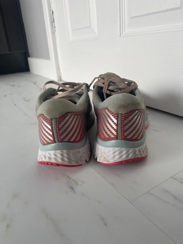 Women s Saucony Guide 13 running shoes size uk 6 39 Vinted