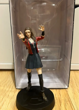 Marvel Comics Scarlet Witch figure, brand: Marvel, condition: Good, €12.00, €13.30 includes Buyer Protection