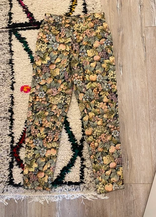 Unique highwaist pants XS, merk: Top Vintage, staat: Heel goed, maat: XS / 34 / 6, € 45,00, € 47,95 inclusief Kopersbescherming