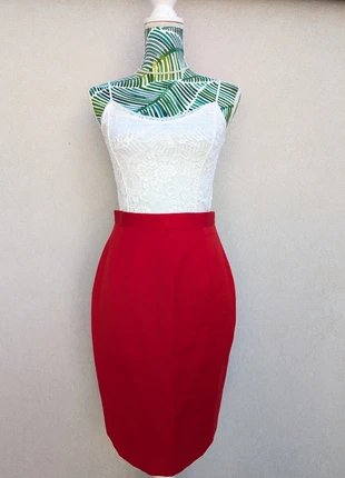 Gonna rossa in lana vergine Red vintage skirt, marke: Vintage, zustand: Sehr gut, größe: M / 38 / 10, 12,00 €, 13,30 € inklusive Vinted-Käuferschutz