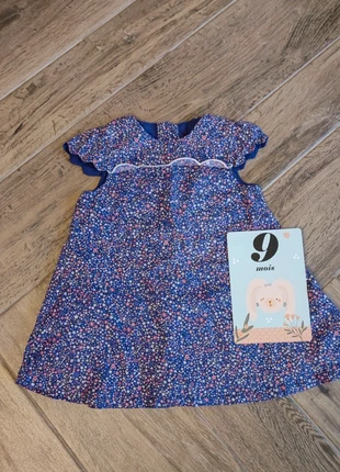 Robe 9 mois sergent major, merk: Sergent Major, staat: Heel goed, maat: 9-12 maanden / 74 cm, € 2,00, € 2,80 inclusief Kopersbescherming