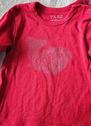 Rode trui van H&M, maat 62, merk: H&M, staat: Heel goed, maat: 3-6 maanden / 62 cm, € 1,00, € 1,75 inclusief Kopersbescherming