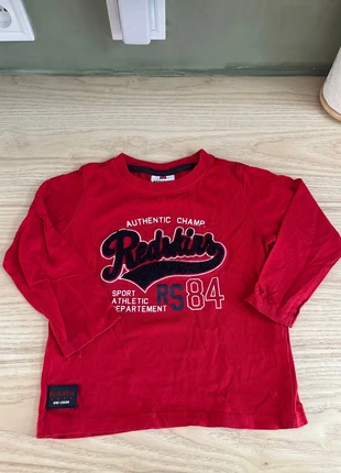 Tee shirt, marque: Redskins, état: Très bon état, taille: 3 ans / 98 cm, 9,00 €, 10,15 € Protection acheteurs incluse