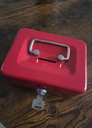 Tirelire coffre fort, état: Très bon état, 3,00 €, 3,85 € Protection acheteurs incluse