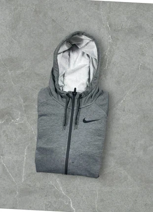 Pull a capuche avec zip Nike gris logo swoosh brodé noir - S homme, marca: Nike, estado: Muito bom, tamanho: S, €20.00, €21.70 inclui Proteção do Comprador Pro