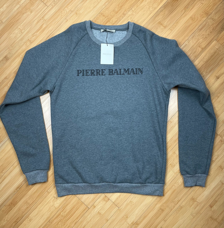 Pierre Balmain felpa