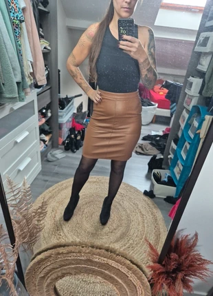 Jupe similicuir camel TS, marca: Vila, estado: Novo sem etiquetas, tamanho: S / 36 / 8, €7.00, €8.05 inclui Proteção do Comprador