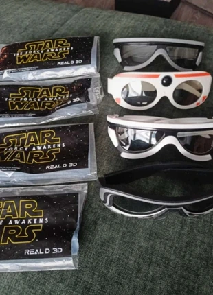 Star Wars 3D Brillen, marke: real 3D, zustand: Sehr gut, 41,00 €, 43,25 € inklusive Vinted-Käuferschutz