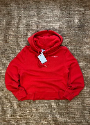 Hoodie Tommy Hilfiger 1985 corp red con capucha logo blanco Small, marque: Tommy Hilfiger, état: Neuf avec étiquette, taille: S / 36 / 8, 49,00 €, 52,15 € Protection acheteurs incluse
