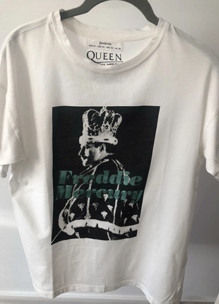 Momento silueta computadora Camiseta Queen - Vinted