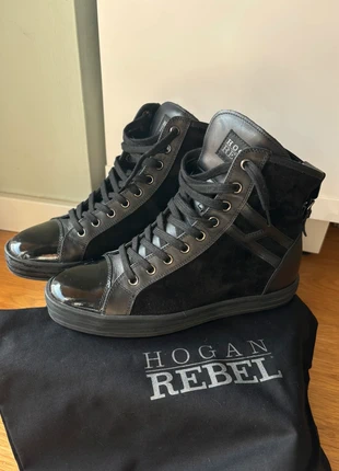 Hogan REBEL R182 Allacciato Cinturino - Nere, marca: Hogan, estado: Novo sem etiquetas, tamanho: 37, €125.00, €131.95 inclui Proteção do Comprador