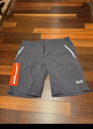 Short de sport jack wolskin Taille L, marque: Jack Wolfskin, état: Très bon état, taille: L, 8,00 €, 9,10 € Protection acheteurs incluse