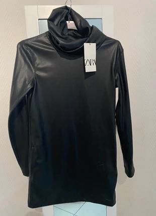 Robe similicuir noire Zara neuf XS, marque: Zara, état: Neuf avec étiquette, taille: XS / 34 / 6, 25,00 €, 26,95 € Protection acheteurs incluse