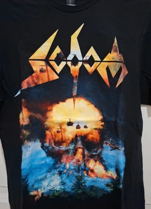 T-shirt sodom thrash metal metalhead, marke: Gildan, zustand: Neu, mit Etikett, größe: S, 16,99 €, 18,54 € inklusive Vinted-Käuferschutz