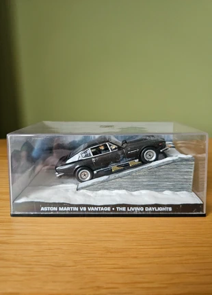 Aston Martin V8 Vantage the living daylight 1/43 altaya colis 3 James bond 007, brand: Altaya, condition: Very good, size: 3-6 months / 62 cm, €6.00, €7.00 includes Buyer Protection Pro
