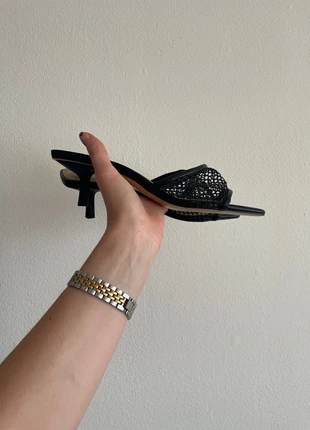 H&M kittenheels, merk: H&M, staat: Heel goed, maat: 39, € 12,00, € 13,30 inclusief Kopersbescherming