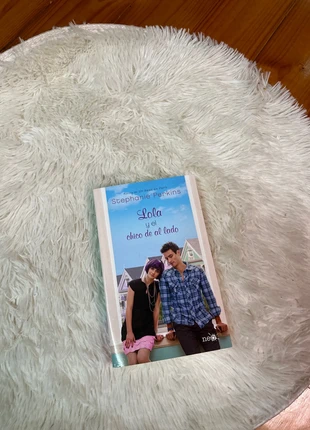 Lola y el chico de al lado de Stephanie Perkins, état: Neuf avec étiquette, 6,00 €, 7,00 € Protection acheteurs incluse